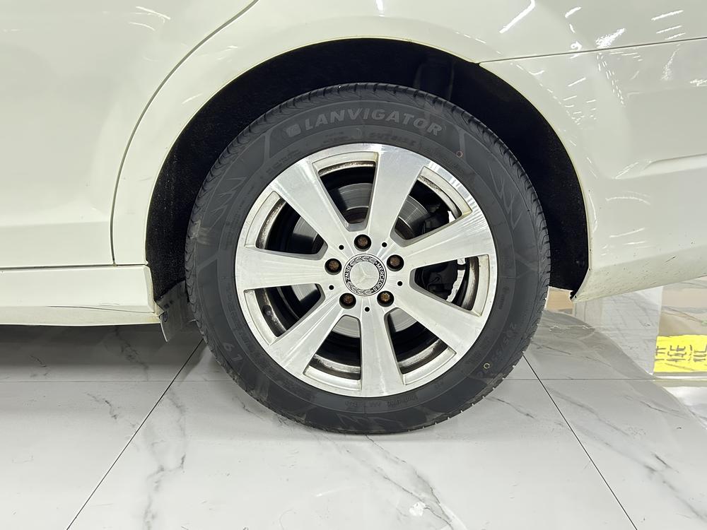 Mercedes-Benz Mercedes-Benz C-Class
