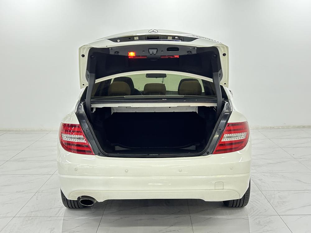 Mercedes-Benz Mercedes-Benz C-Class