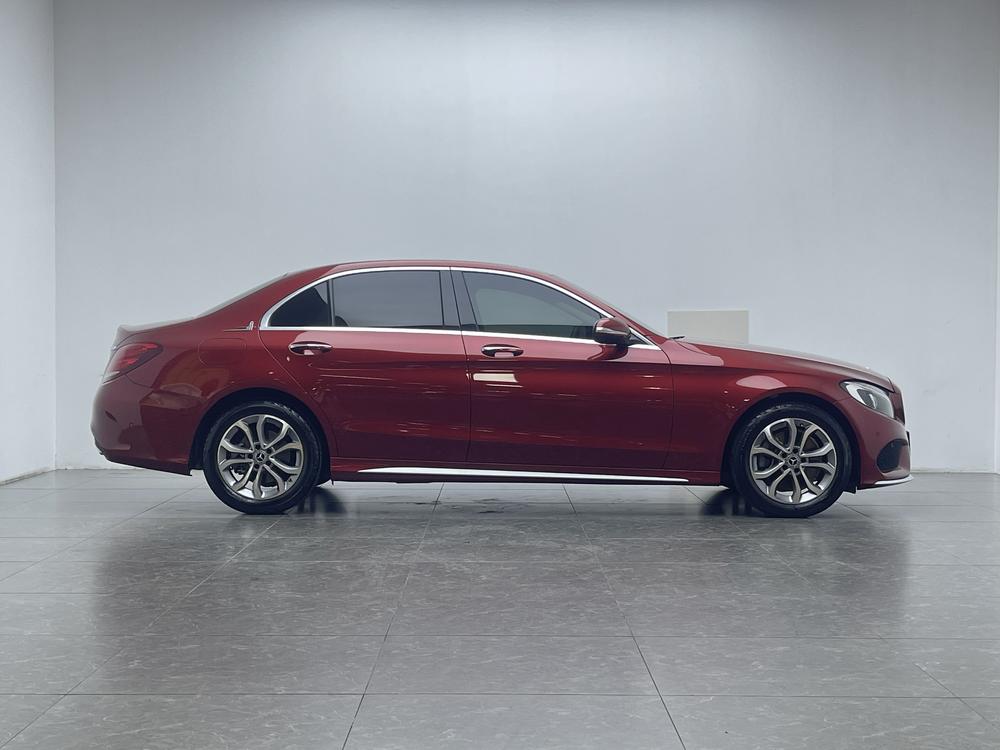 Mercedes-Benz Mercedes-Benz C-Class