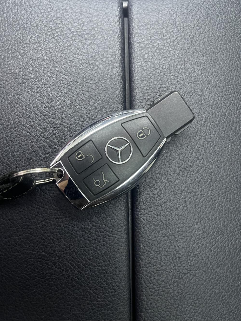 Mercedes-Benz Mercedes-Benz C-Class