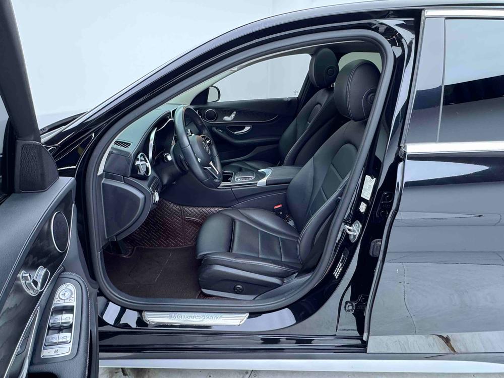 Mercedes-Benz Mercedes-Benz C-Class