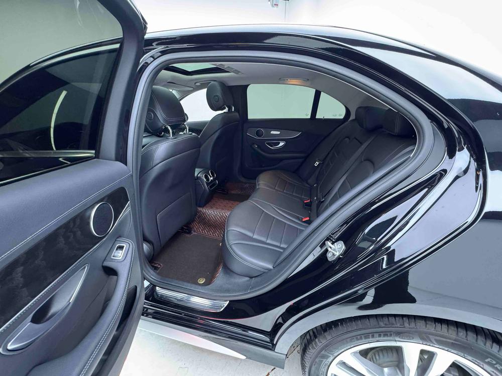 Mercedes-Benz Mercedes-Benz C-Class