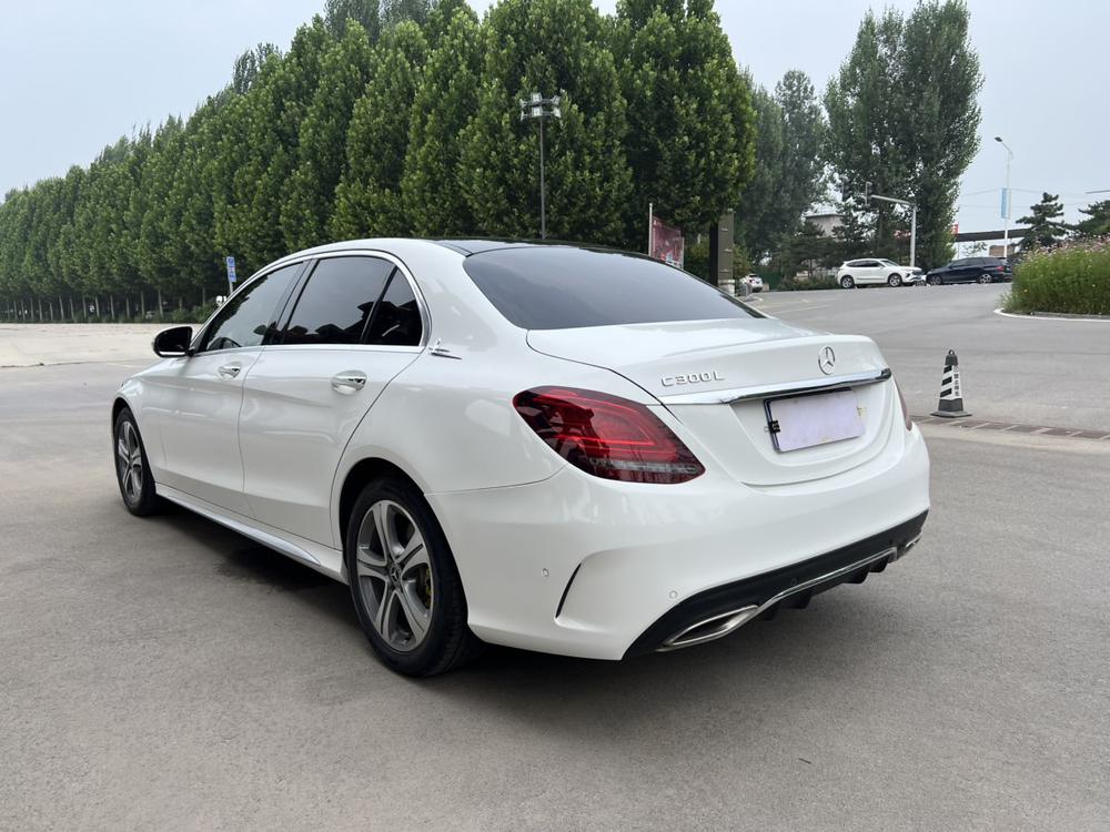 Mercedes-Benz Mercedes-Benz C-Class