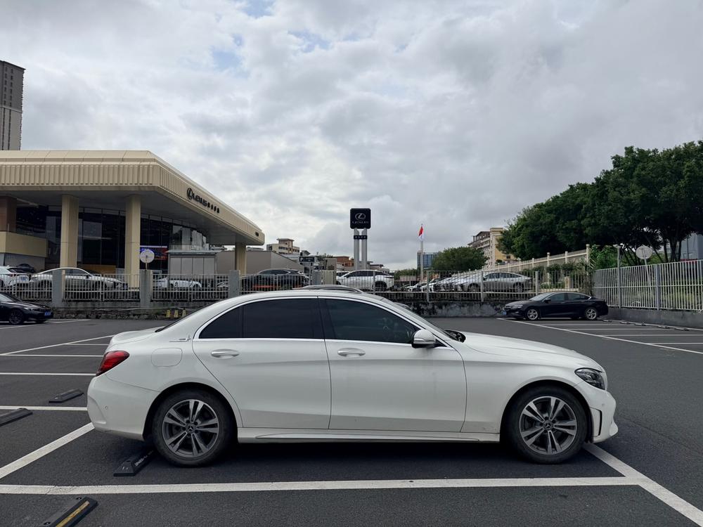 Mercedes-Benz Mercedes-Benz C-Class