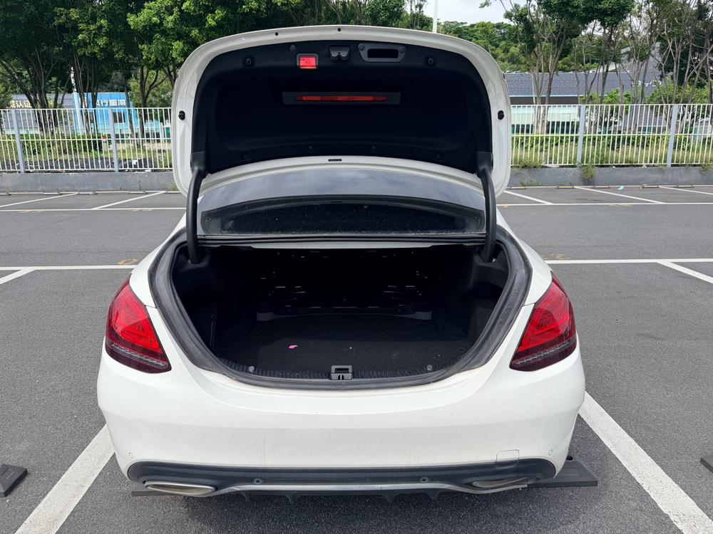Mercedes-Benz Mercedes-Benz C-Class