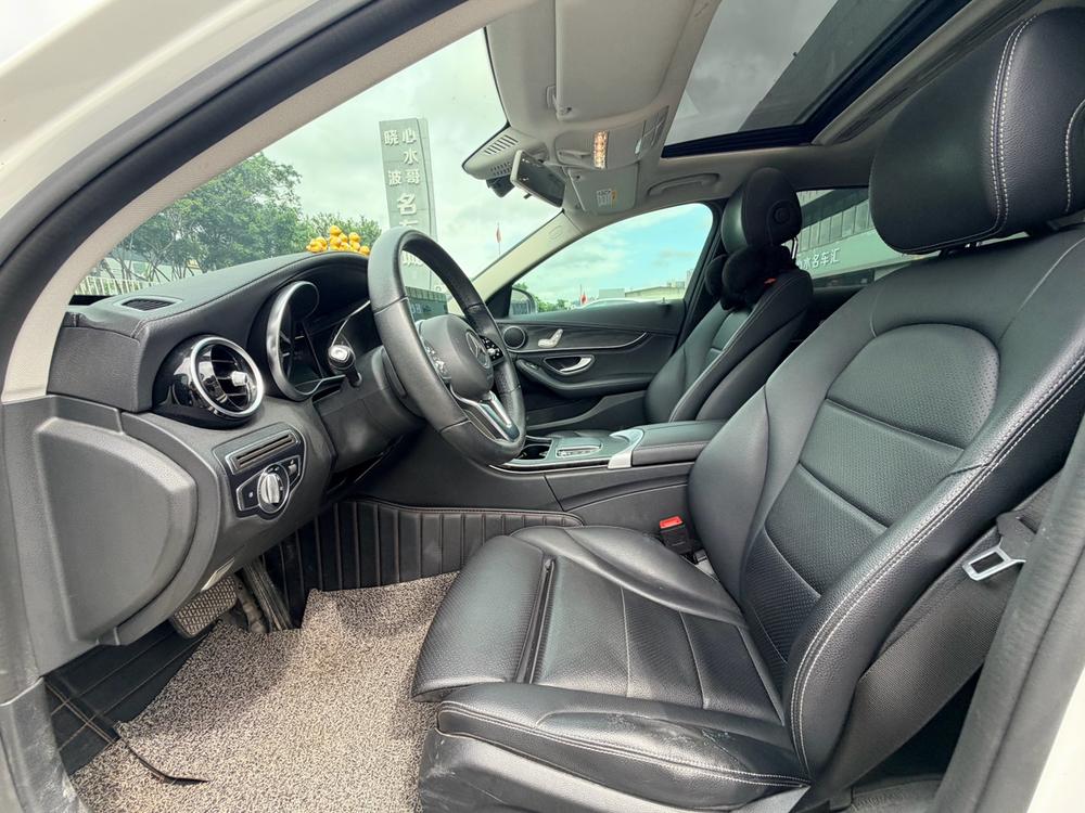 Mercedes-Benz Mercedes-Benz C-Class