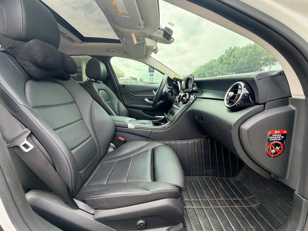 Mercedes-Benz Mercedes-Benz C-Class