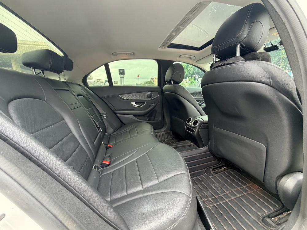 Mercedes-Benz Mercedes-Benz C-Class