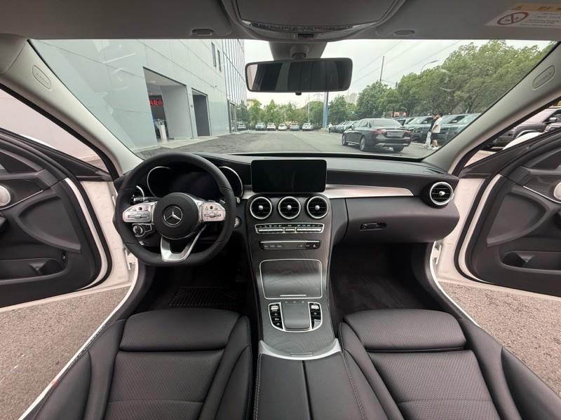 Mercedes-Benz Mercedes-Benz C-Class