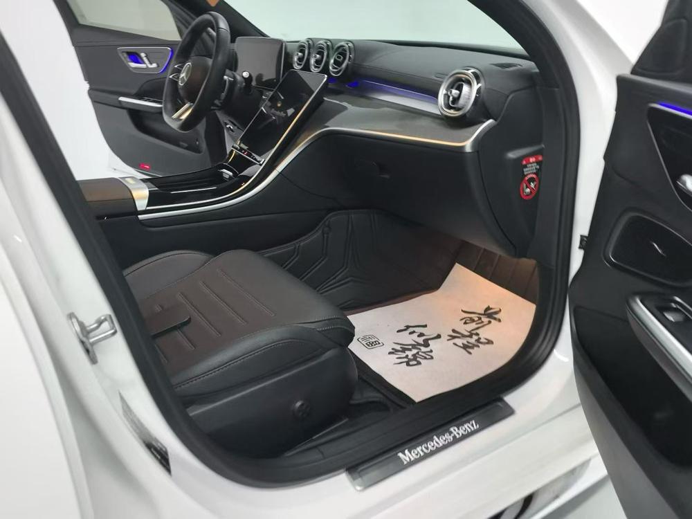 Mercedes-Benz Mercedes-Benz C-Class
