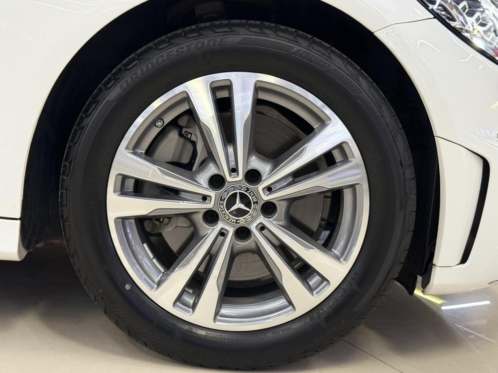Mercedes-Benz Mercedes-Benz C-Class