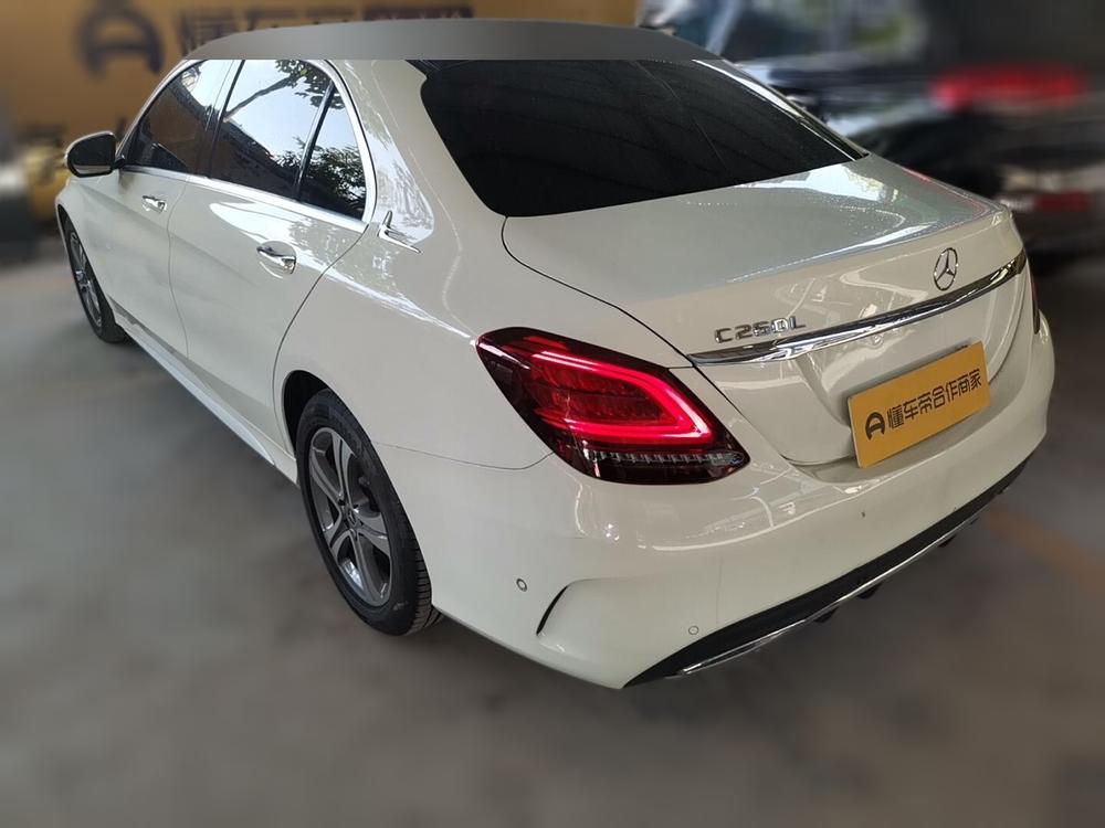Mercedes-Benz Mercedes-Benz C-Class