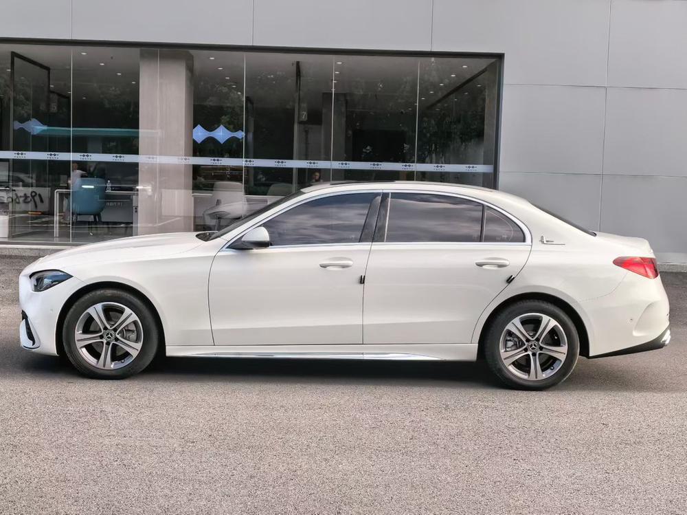 Mercedes-Benz Mercedes-Benz C-Class