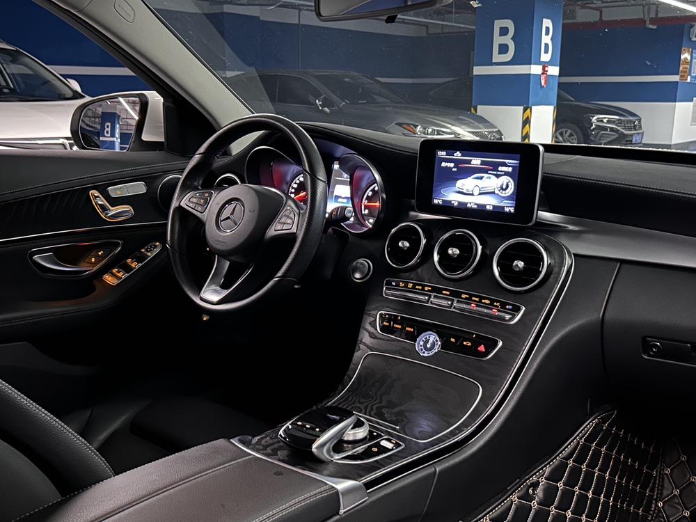 Mercedes-Benz Mercedes-Benz C-Class