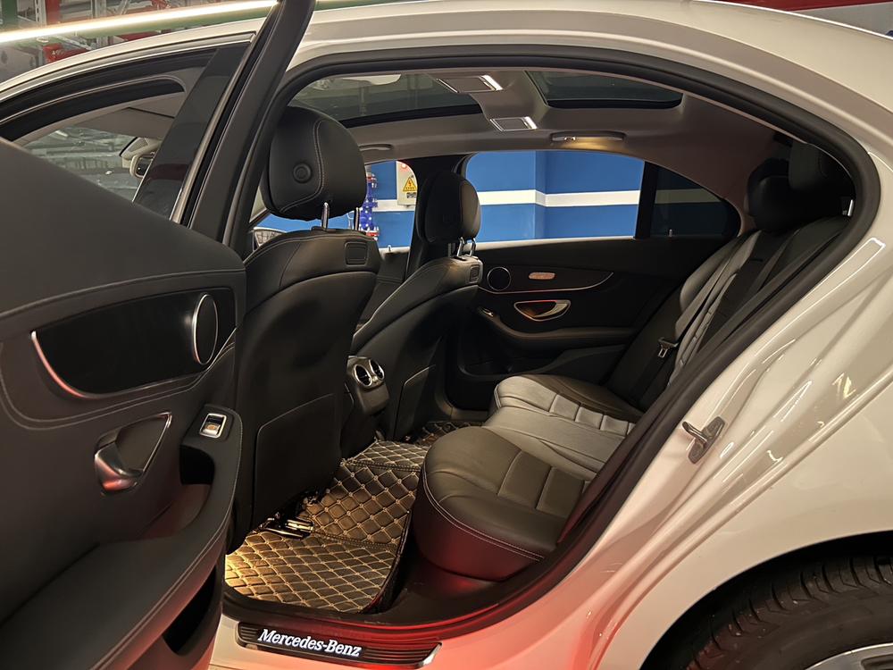 Mercedes-Benz Mercedes-Benz C-Class