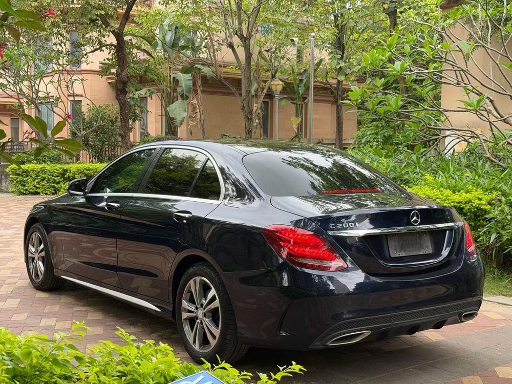 Mercedes-Benz Mercedes-Benz C-Class
