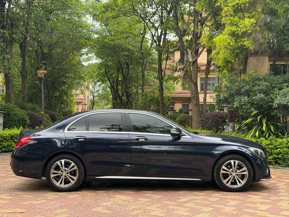 Mercedes-Benz Mercedes-Benz C-Class