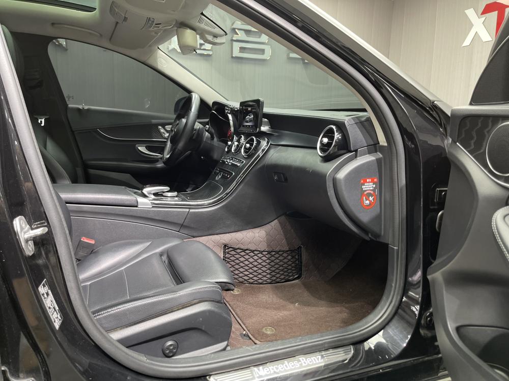 Mercedes-Benz Mercedes-Benz C-Class