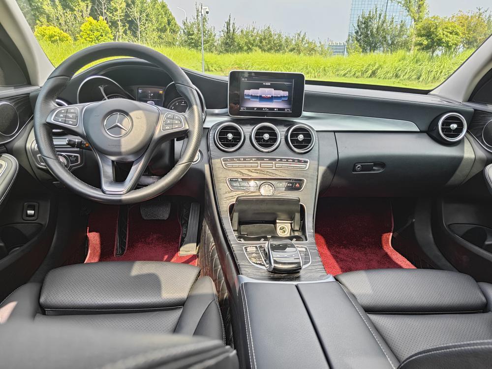 Mercedes-Benz Mercedes-Benz C-Class