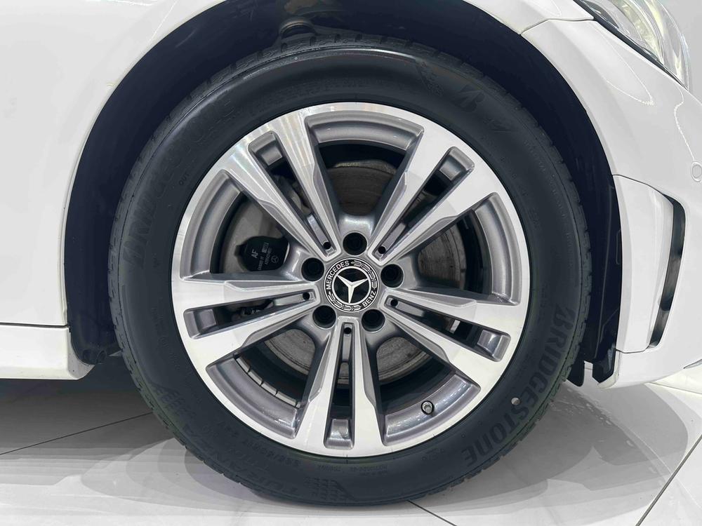 Mercedes-Benz Mercedes-Benz C-Class