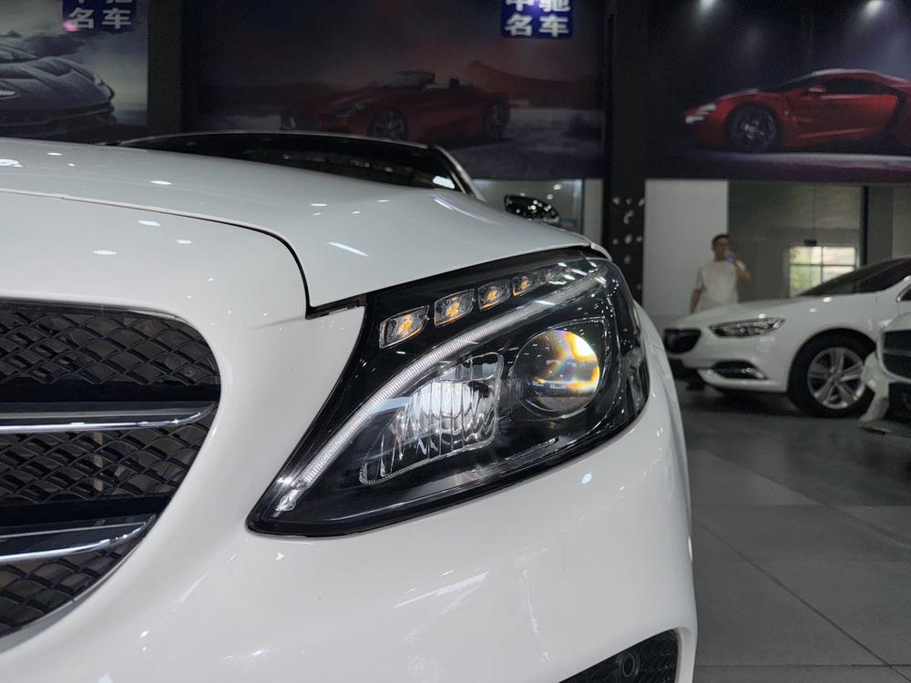 Mercedes-Benz Mercedes-Benz C-Class