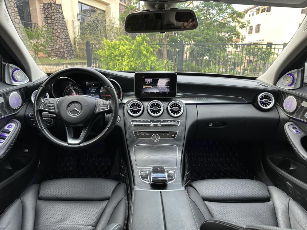 Mercedes-Benz Mercedes-Benz C-Class