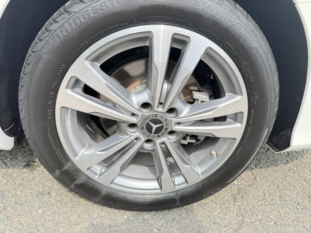 Mercedes-Benz Mercedes-Benz C-Class