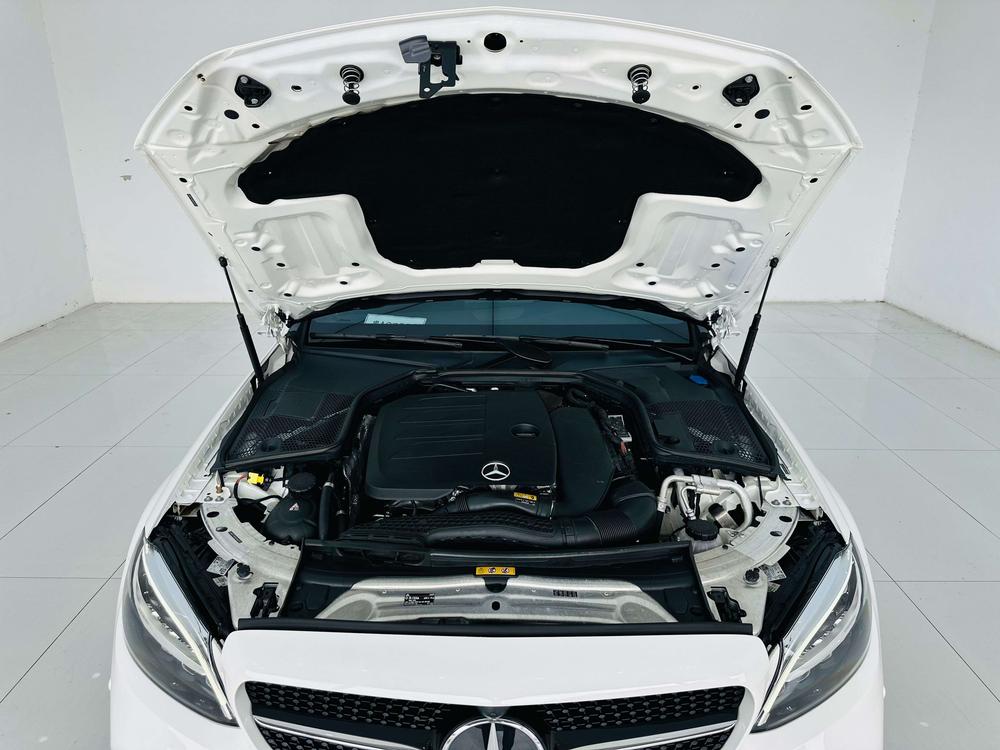 Mercedes-Benz Mercedes-Benz C-Class