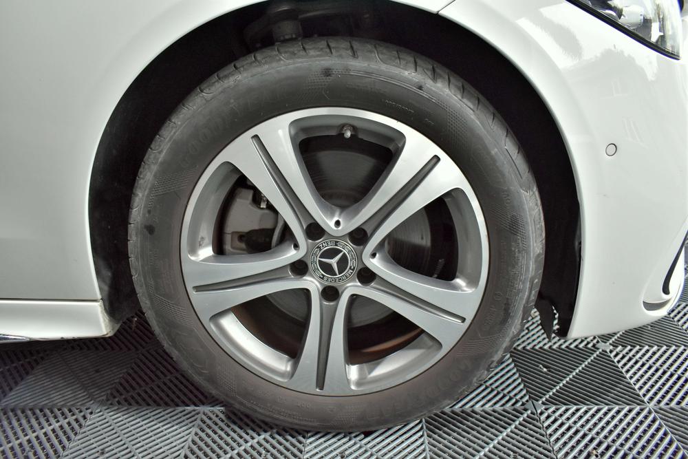 Mercedes-Benz Mercedes-Benz C-Class