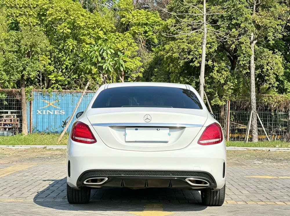 Mercedes-Benz Mercedes-Benz C-Class