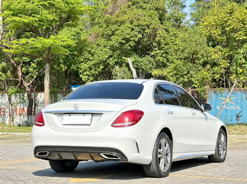 Mercedes-Benz Mercedes-Benz C-Class