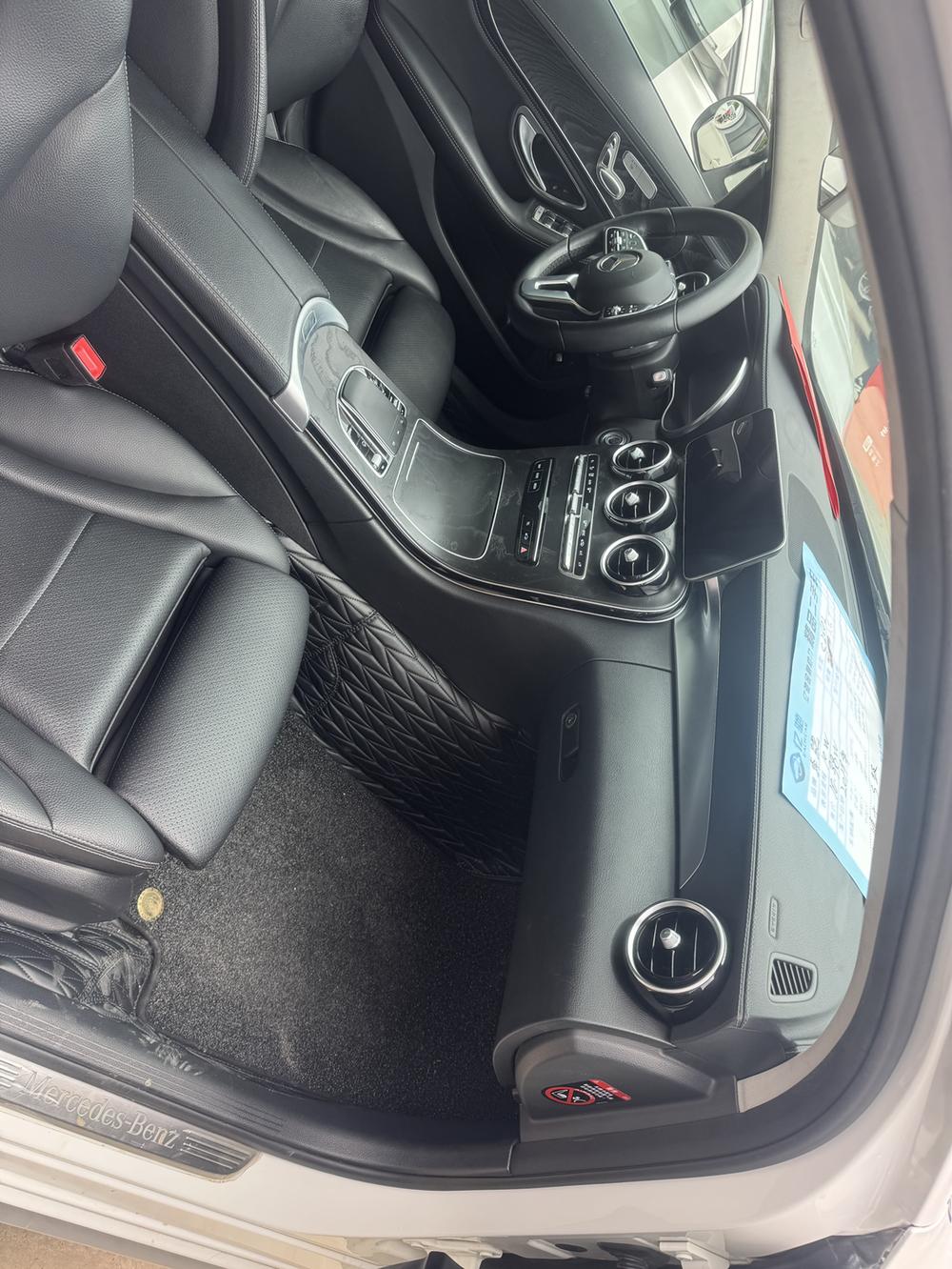 Mercedes-Benz Mercedes-Benz C-Class