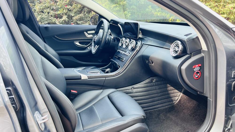 Mercedes-Benz Mercedes-Benz C-Class