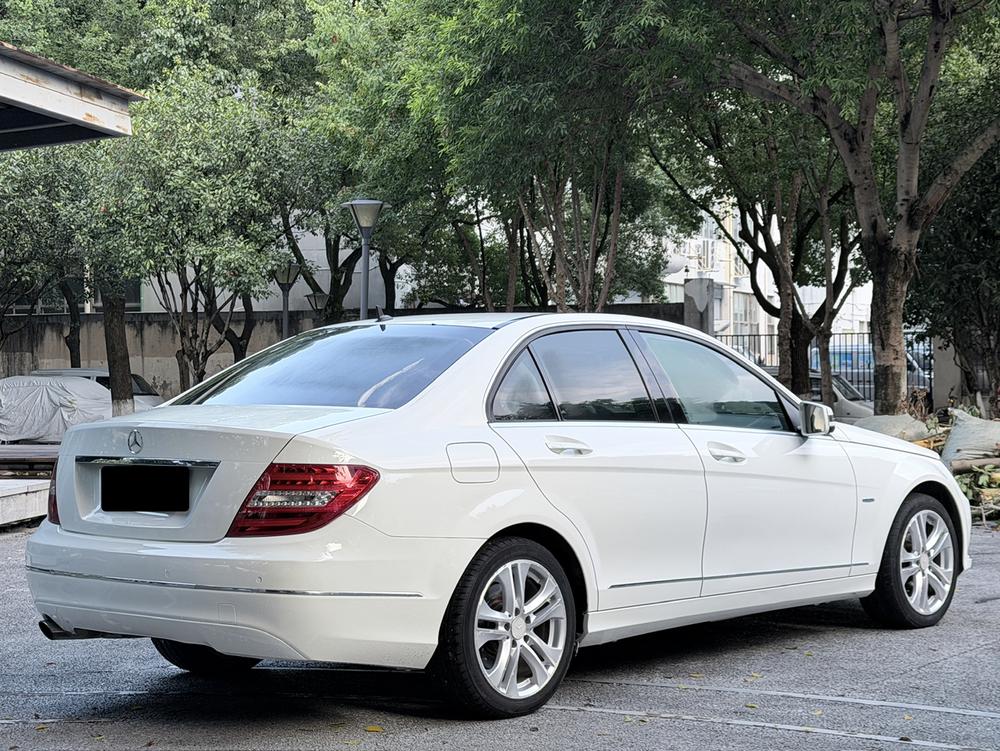 Mercedes-Benz Mercedes-Benz C-Class