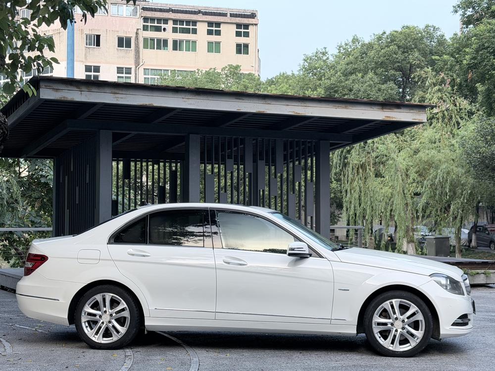 Mercedes-Benz Mercedes-Benz C-Class