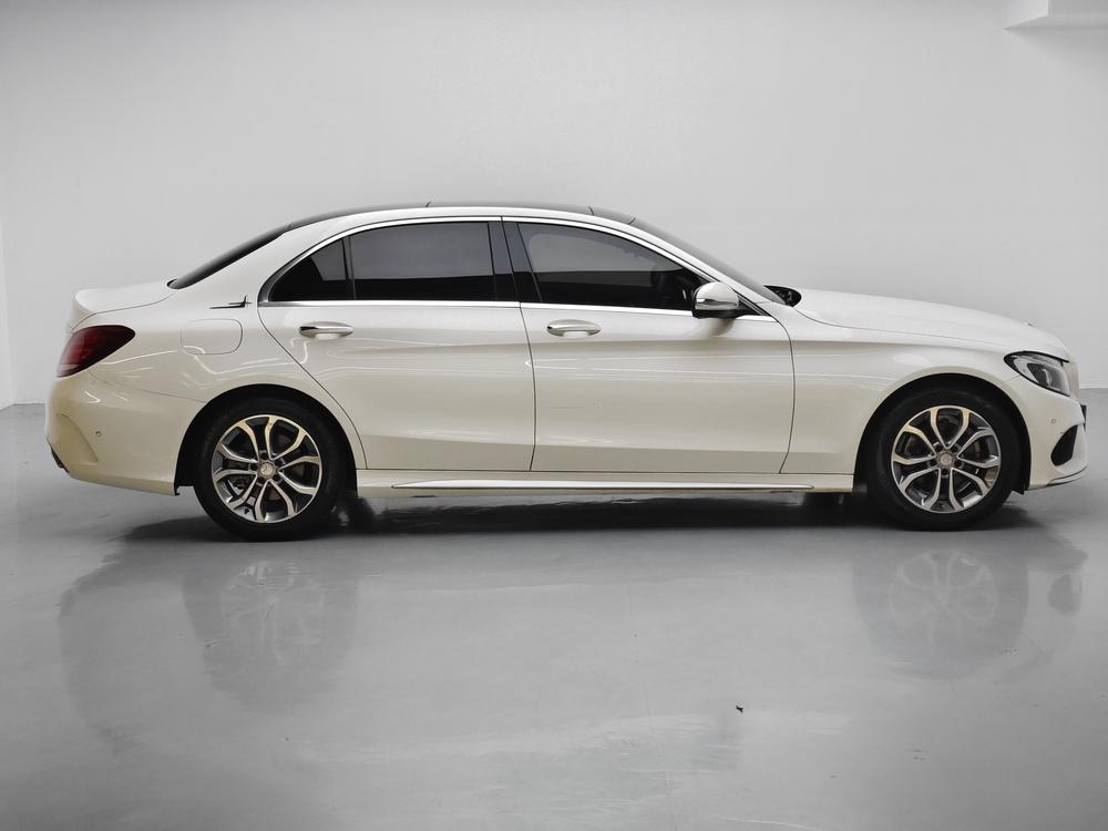 Mercedes-Benz Mercedes-Benz C-Class