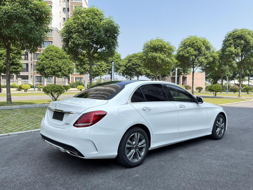 Mercedes-Benz Mercedes-Benz C-Class