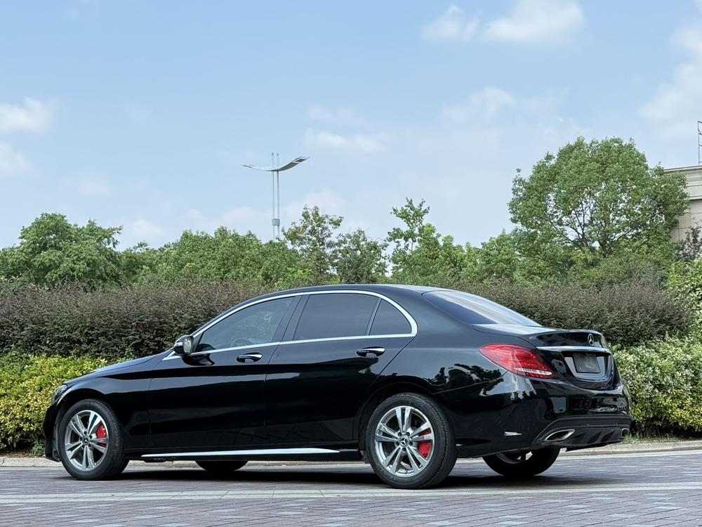 Mercedes-Benz Mercedes-Benz C-Class