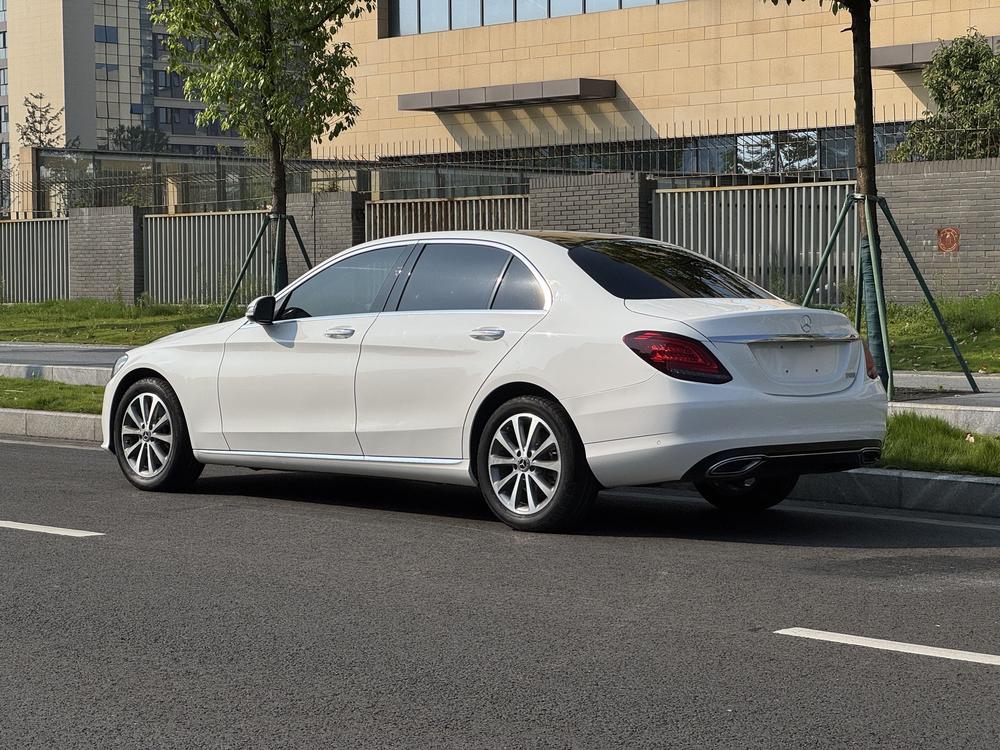Mercedes-Benz Mercedes-Benz C-Class