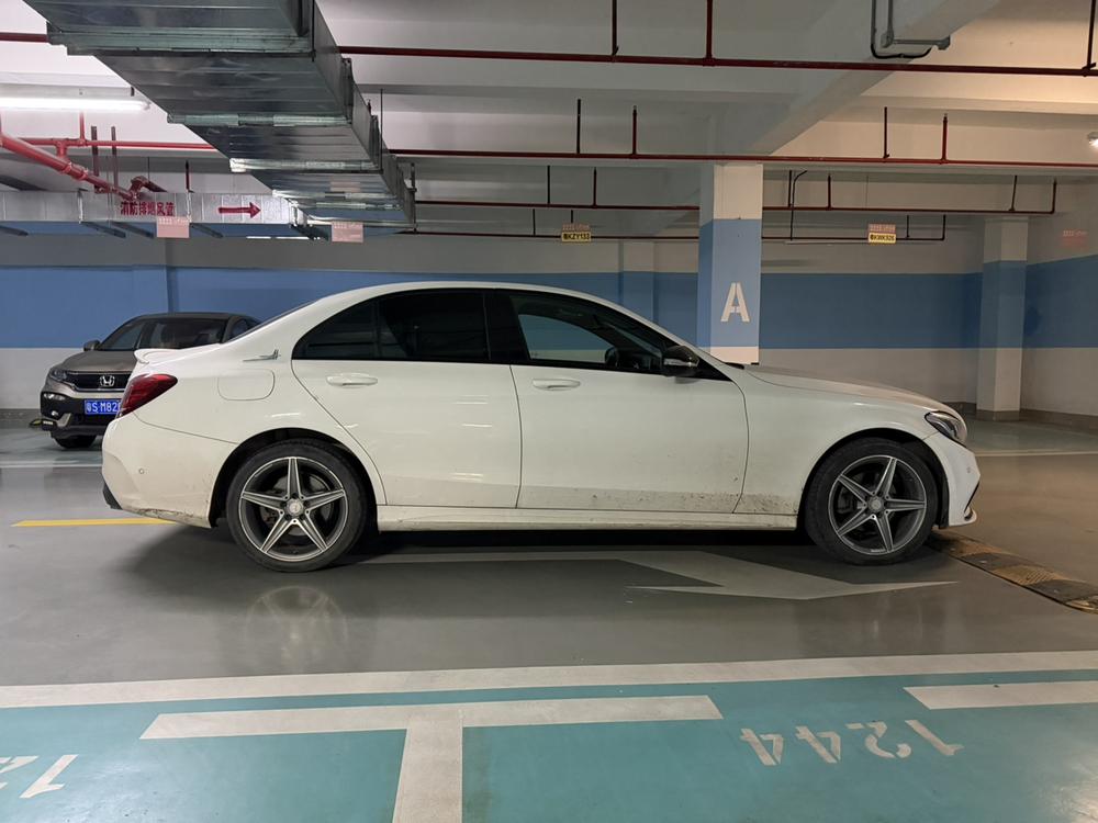 Mercedes-Benz Mercedes-Benz C-Class