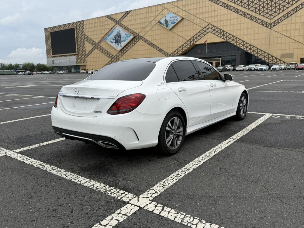 Mercedes-Benz Mercedes-Benz C-Class