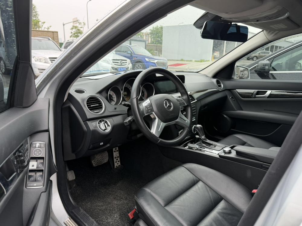 Mercedes-Benz Mercedes-Benz C-Class