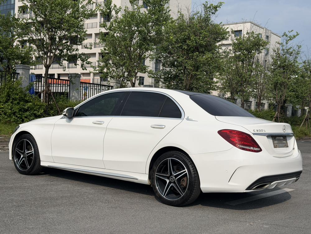Mercedes-Benz Mercedes-Benz C-Class