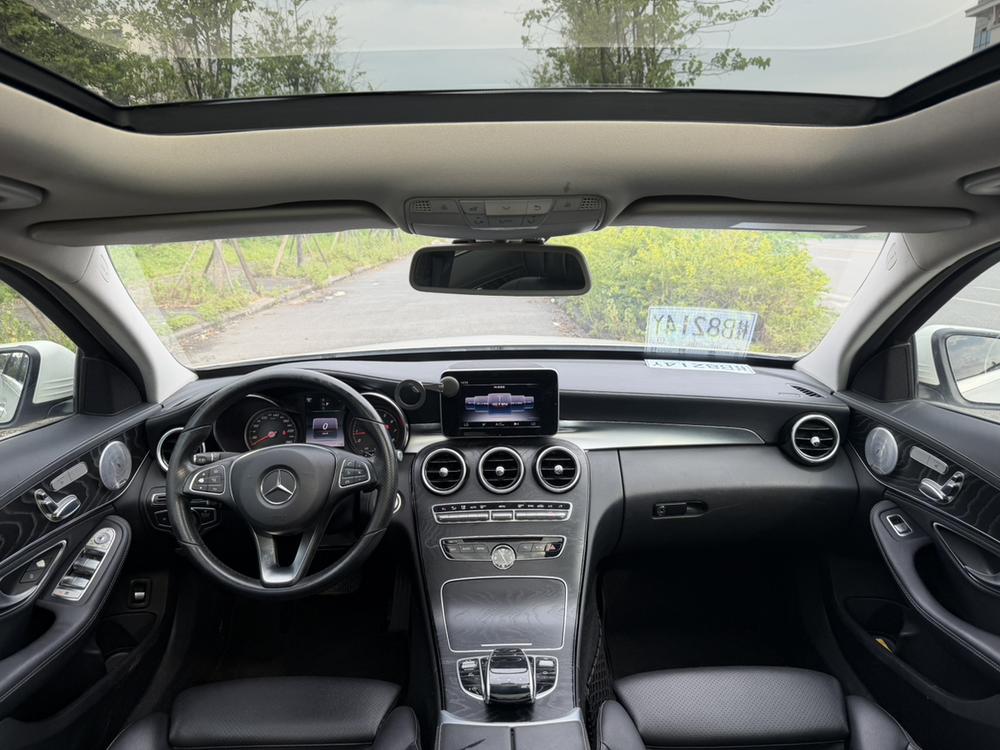 Mercedes-Benz Mercedes-Benz C-Class