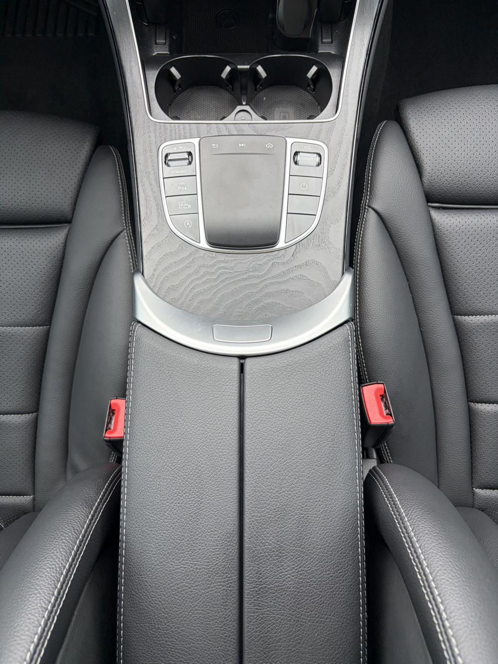 Mercedes-Benz Mercedes-Benz C-Class