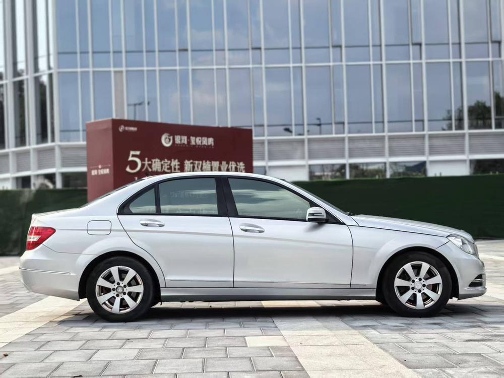 Mercedes-Benz Mercedes-Benz C-Class