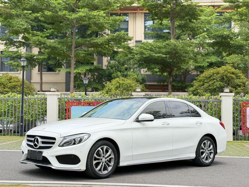 Mercedes-Benz Mercedes-Benz C-Class