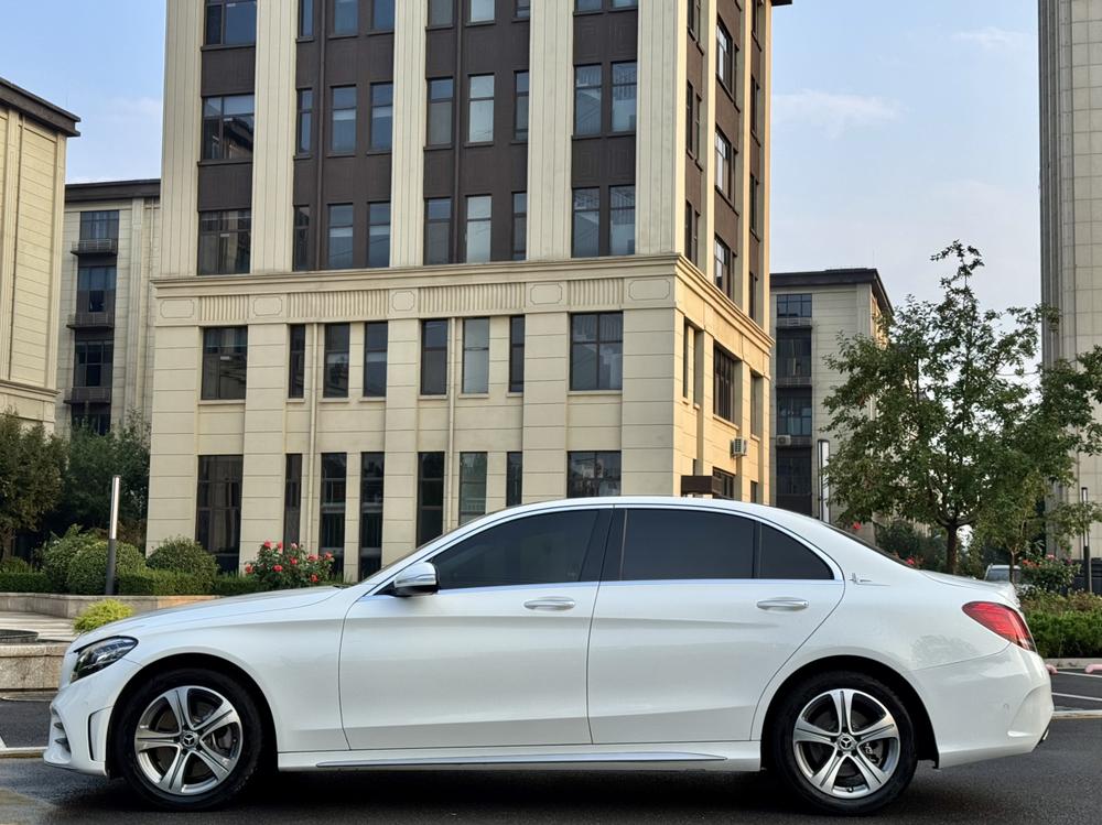 Mercedes-Benz Mercedes-Benz C-Class