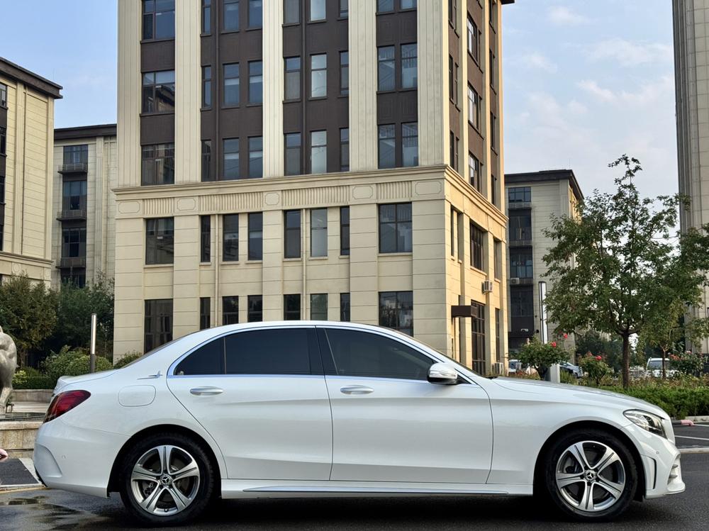 Mercedes-Benz Mercedes-Benz C-Class