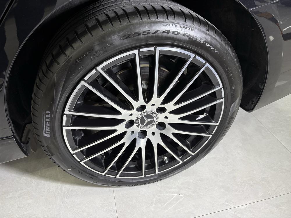 Mercedes-Benz Mercedes-Benz C-Class